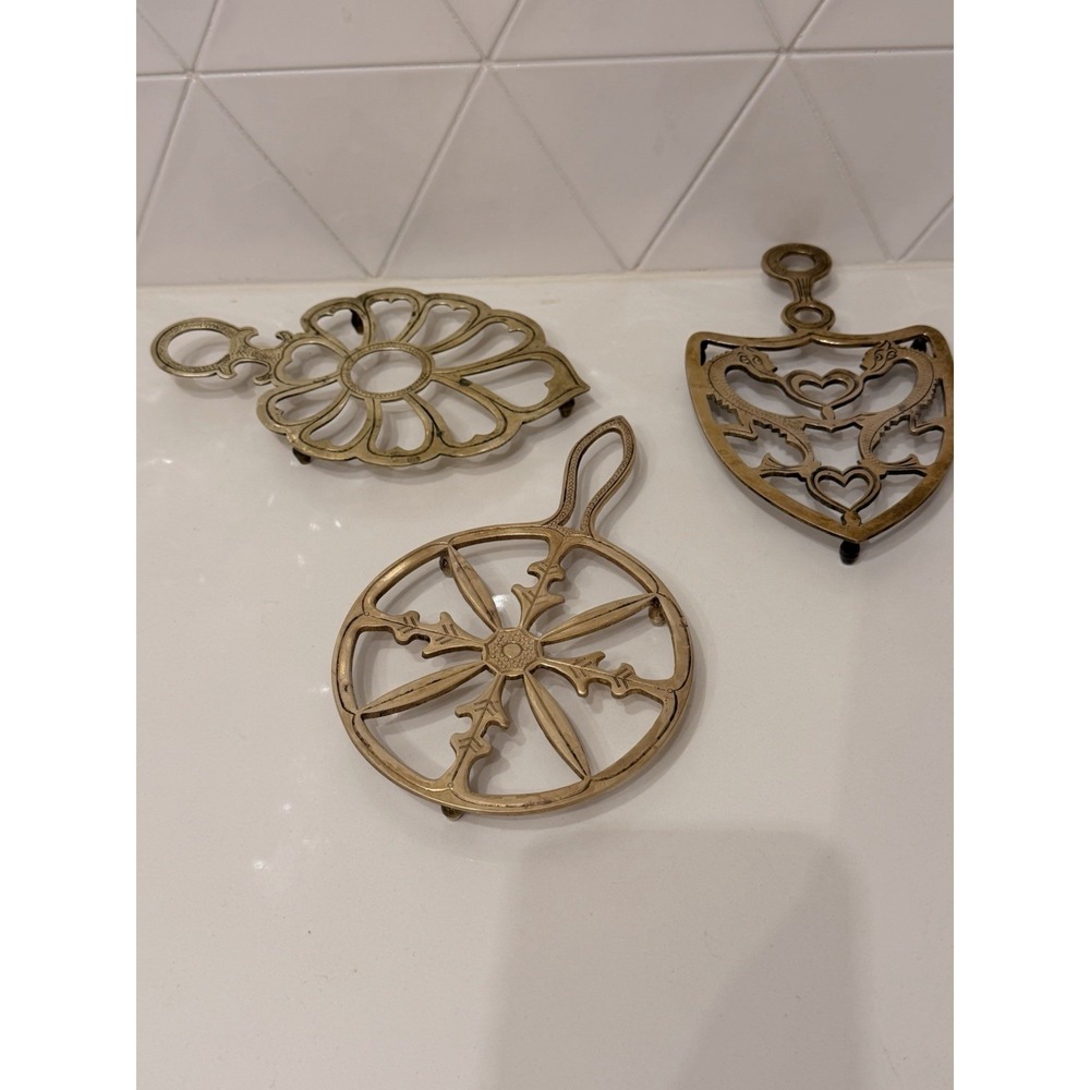Vintage Brass Trivet Lot of 3‎ Heart Dragon Floral Round Footed Kitchen Decor